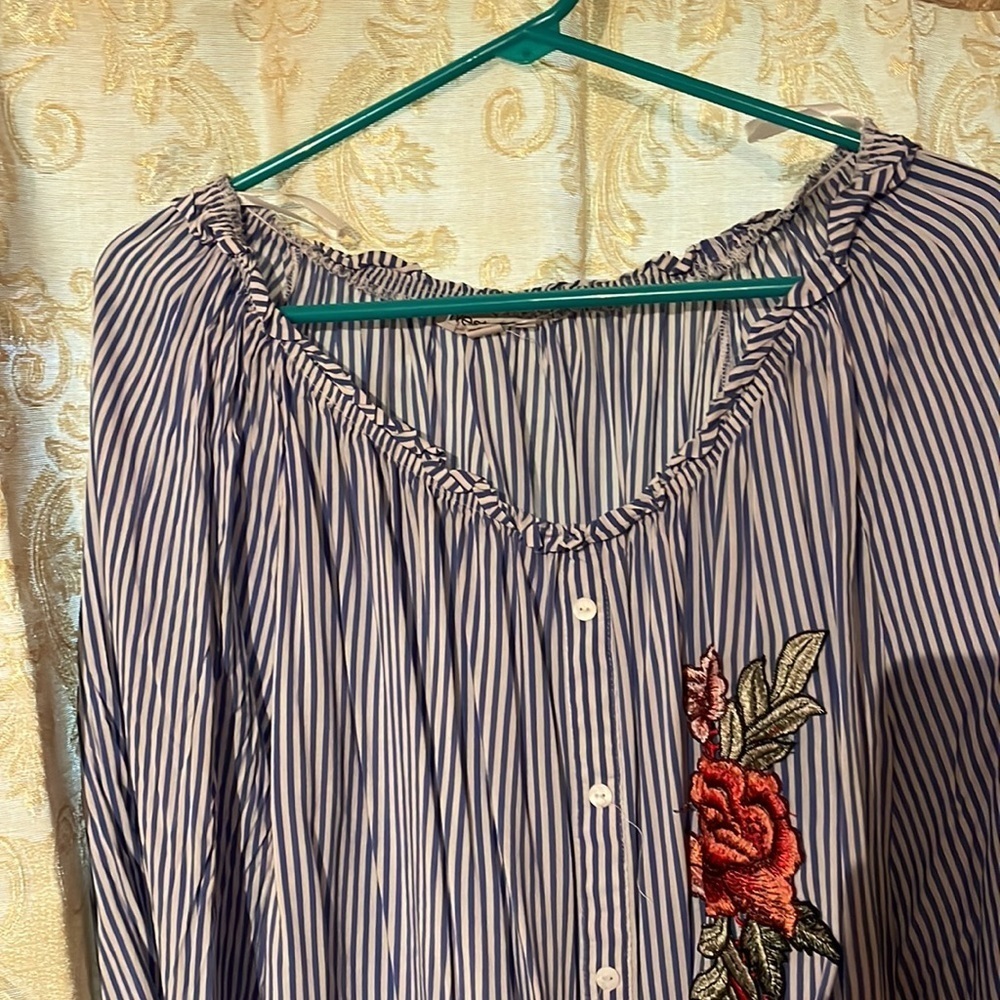 Blouse - Picture 4 of 4